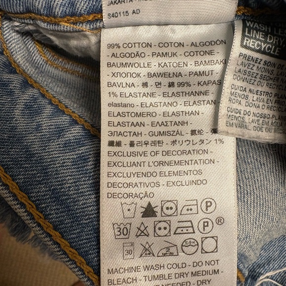 Levi’s Ribcage Crop Flare - Picture 6 of 6